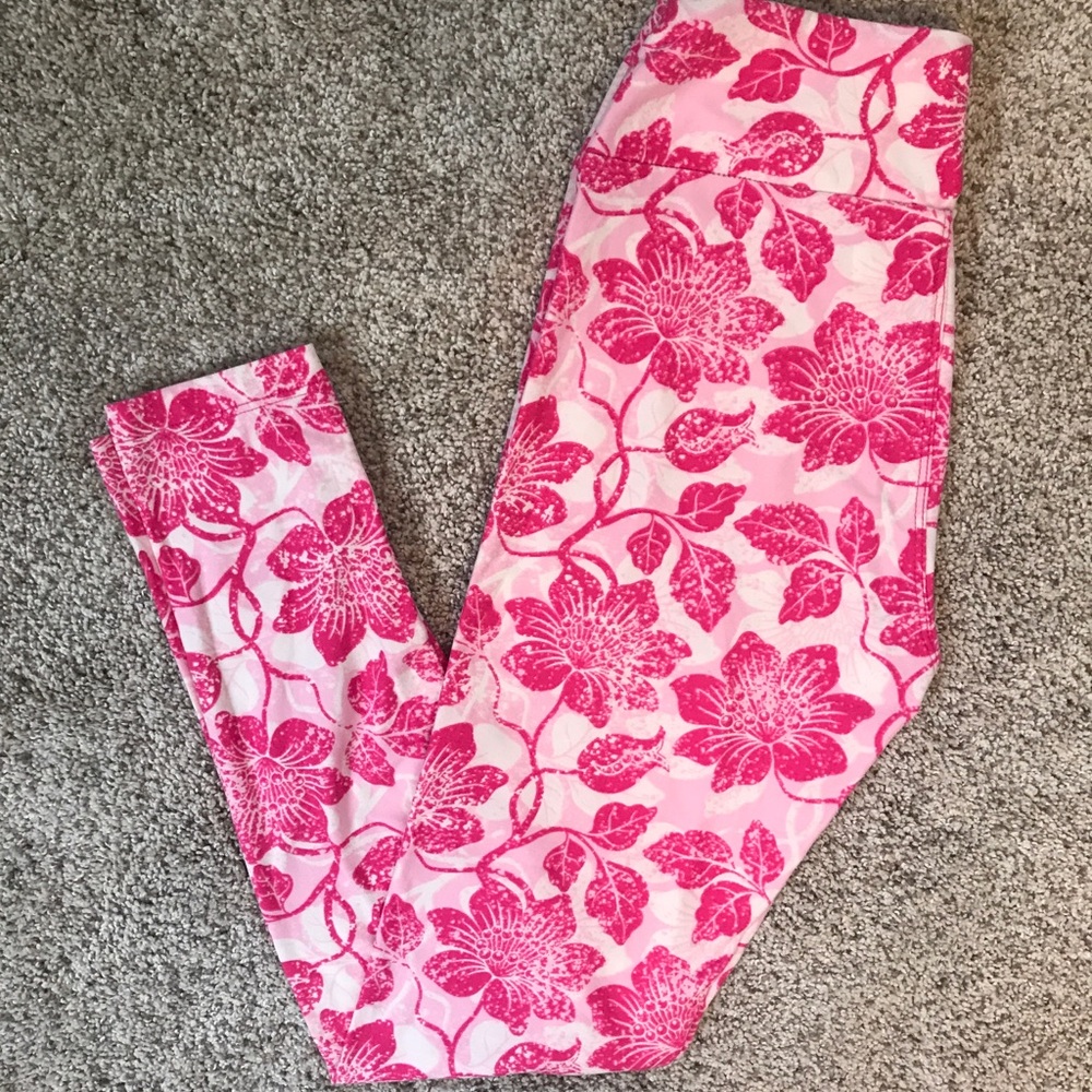 LuLaRoe OS leggings with flower print